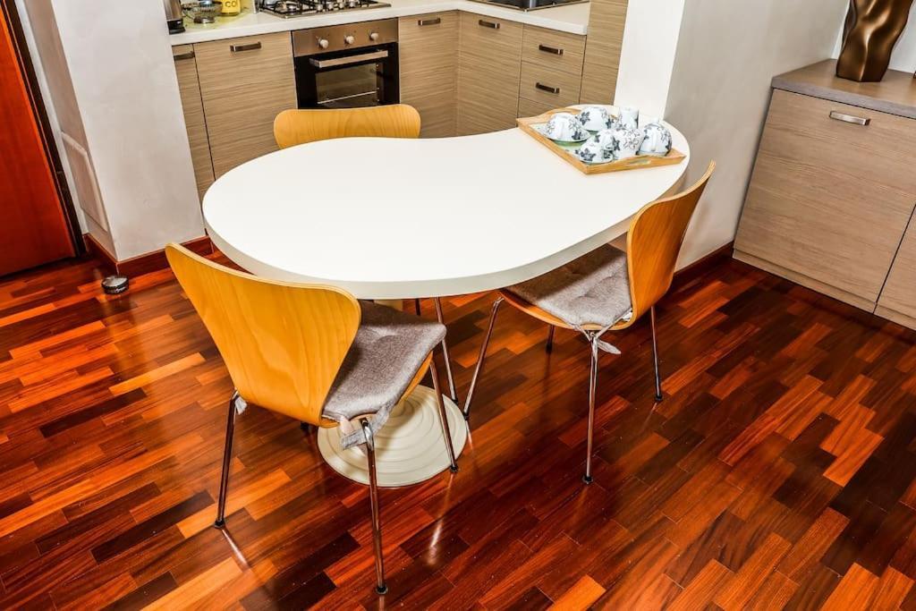 Prestigioso Appartamento Di 70Mq Vicino Milano Legnano Exterior photo