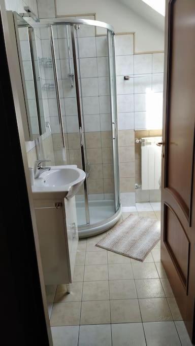 Prestigioso Appartamento Di 70Mq Vicino Milano Legnano Exterior photo