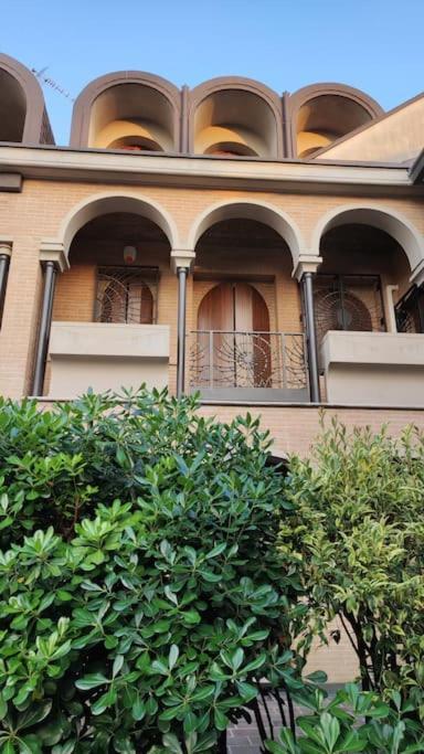 Prestigioso Appartamento Di 70Mq Vicino Milano Legnano Exterior photo