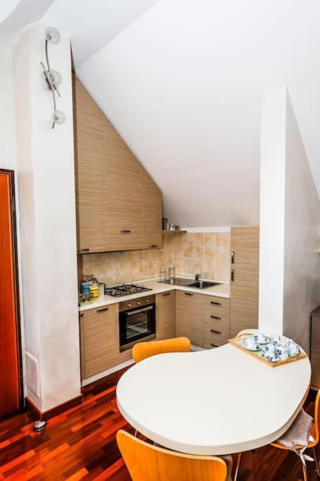 Prestigioso Appartamento Di 70Mq Vicino Milano Legnano Exterior photo