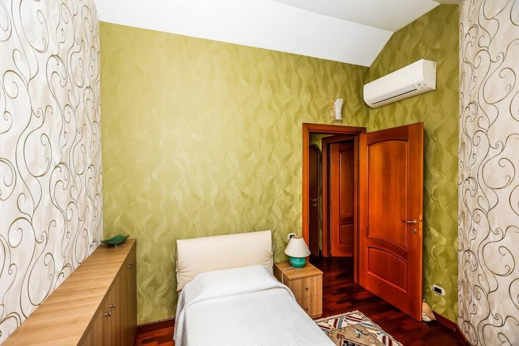 Prestigioso Appartamento Di 70Mq Vicino Milano Legnano Exterior photo